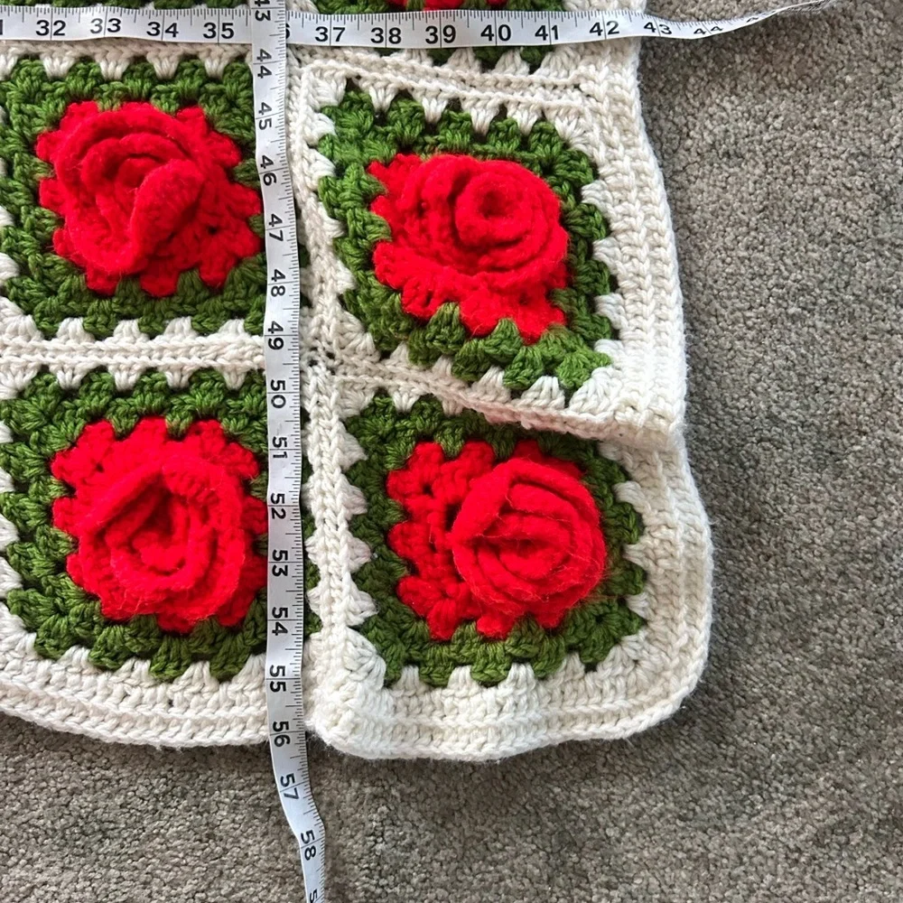 Handmade Crochet Rose Blanket in Red, Green & White